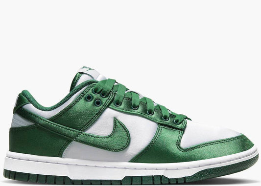 Nike Dunk Low Essential Verde satinado (W)